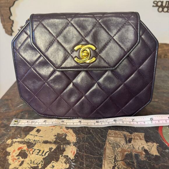 Chanel Vintage Purple Plum Lambskin Octagon Shoulder Bag GHW Authentic CoA - Picture 7 of 11